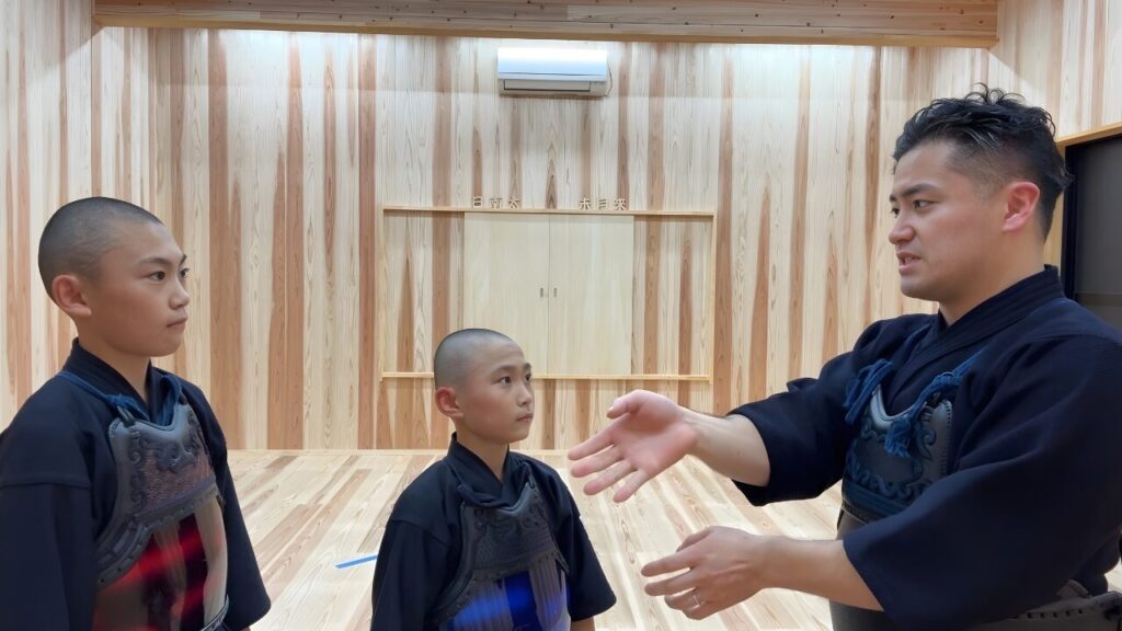 日本一9回・梶谷彪雅による直接指導の様子